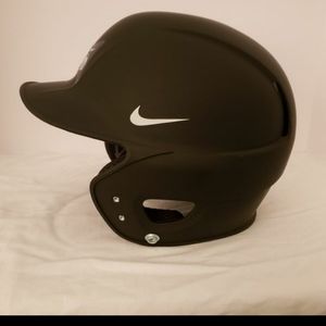 NIKE BASEBALL HELMET
